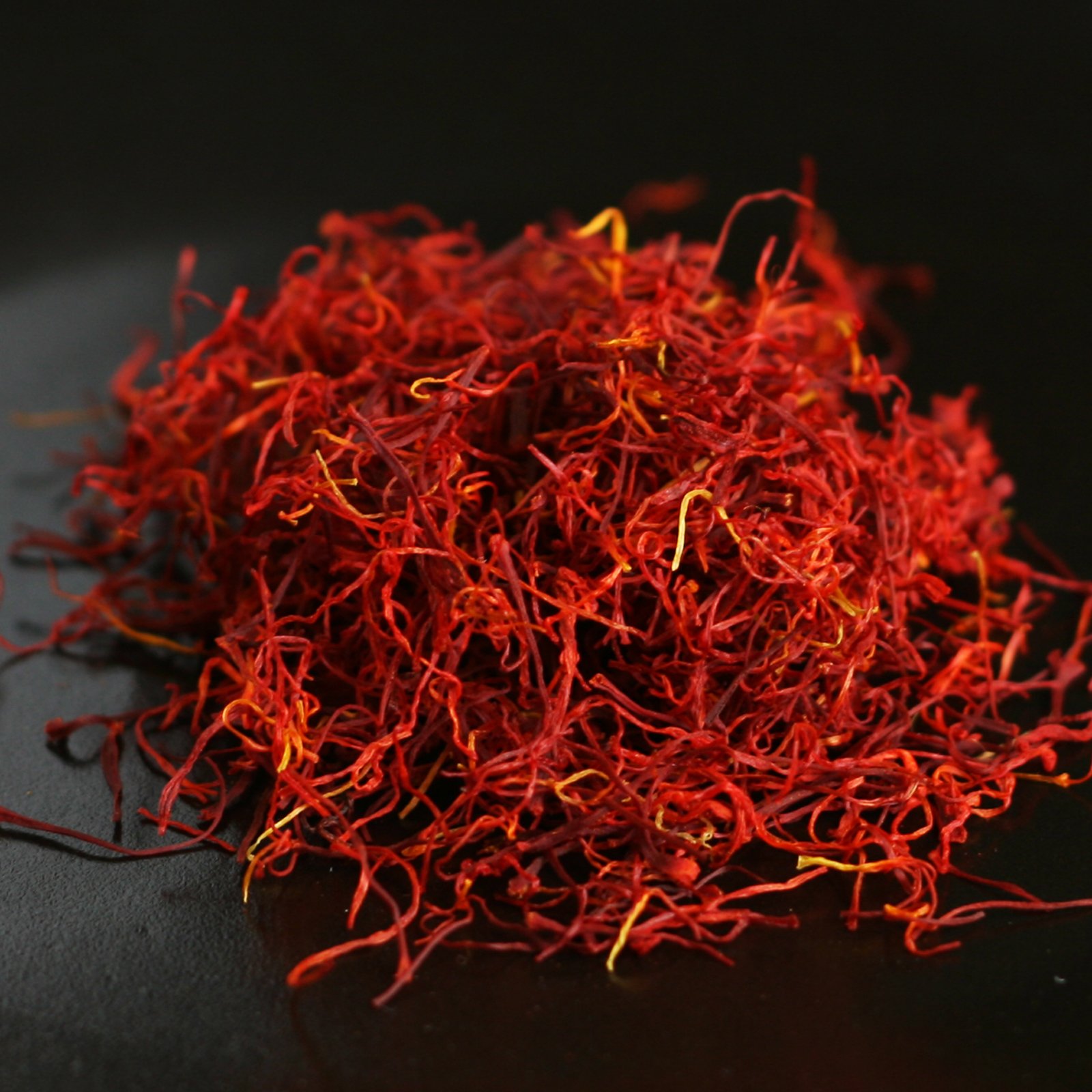 Saffron_1600x.jpg